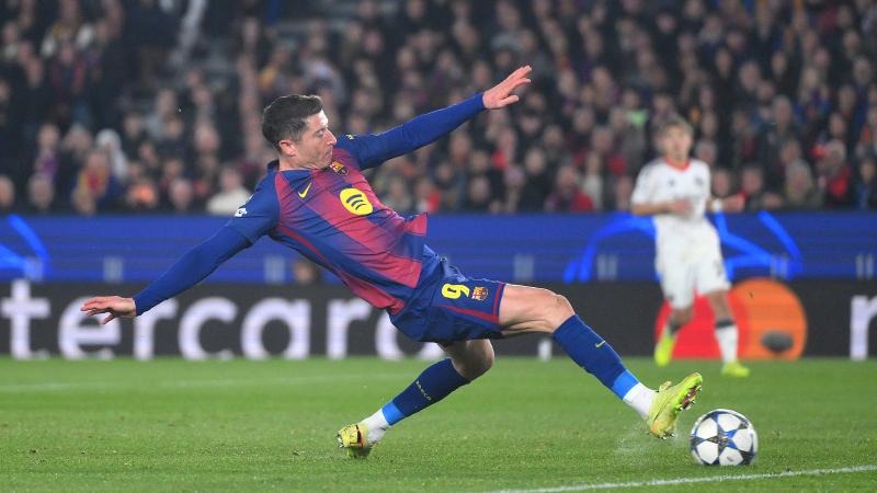 最终只能仰 最终只能仰